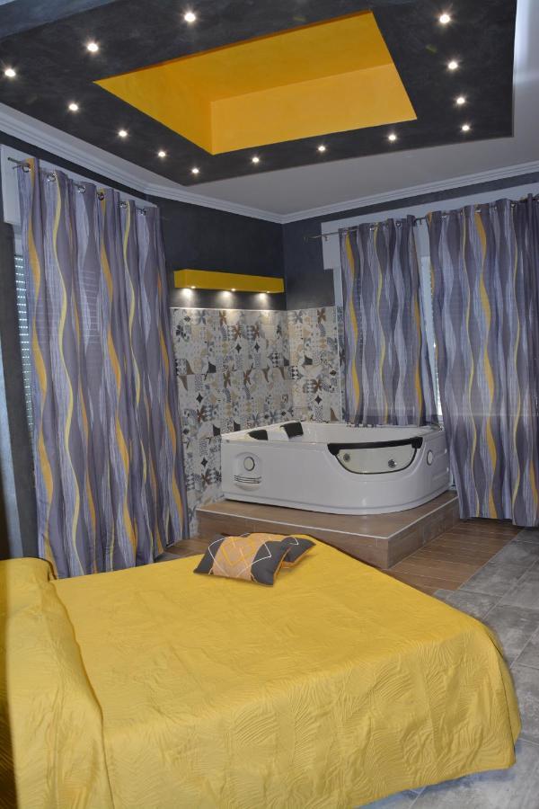 Hotel Royal Вивероне Экстерьер фото