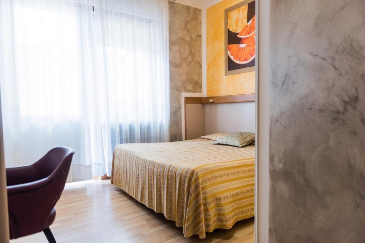 Hotel Royal Вивероне Экстерьер фото